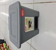 Tempat Sampah 8 L