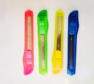 Pisau Cutter Kecil